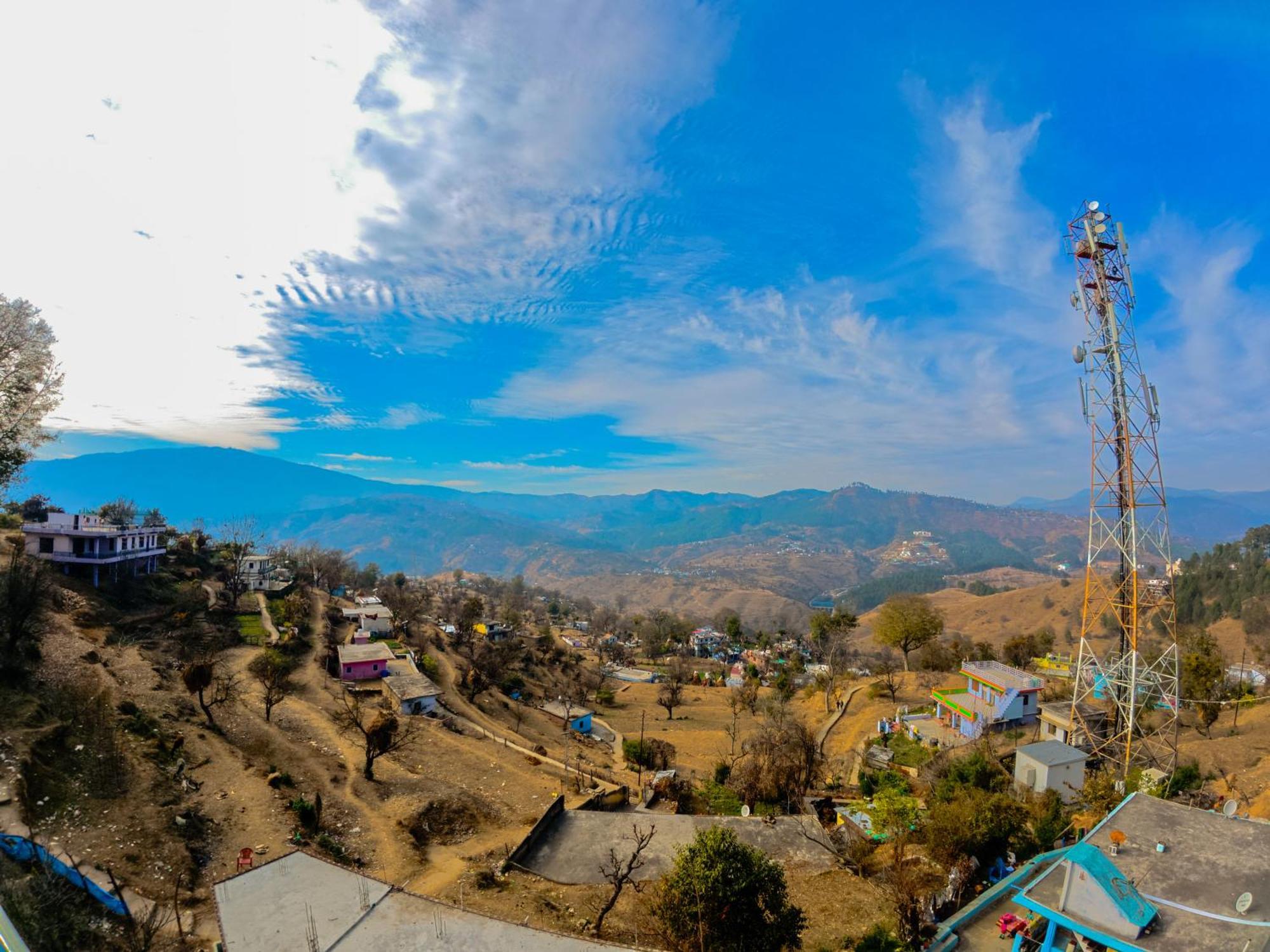 Mahi Restaurant & Guest House Almora Buitenkant foto
