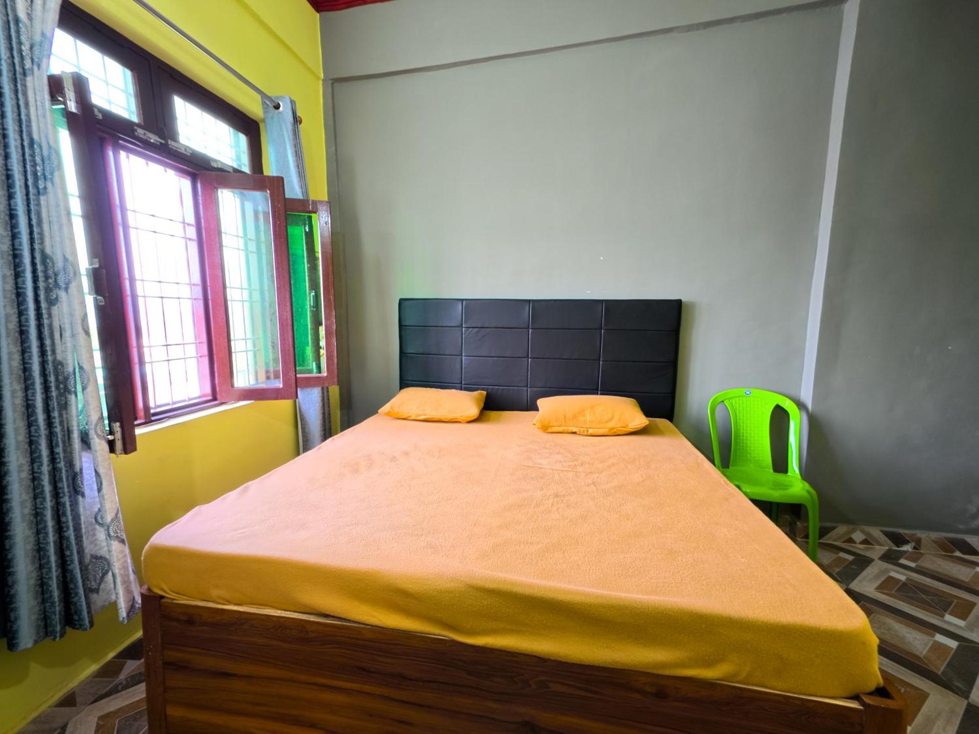 Mahi Restaurant & Guest House Almora Buitenkant foto
