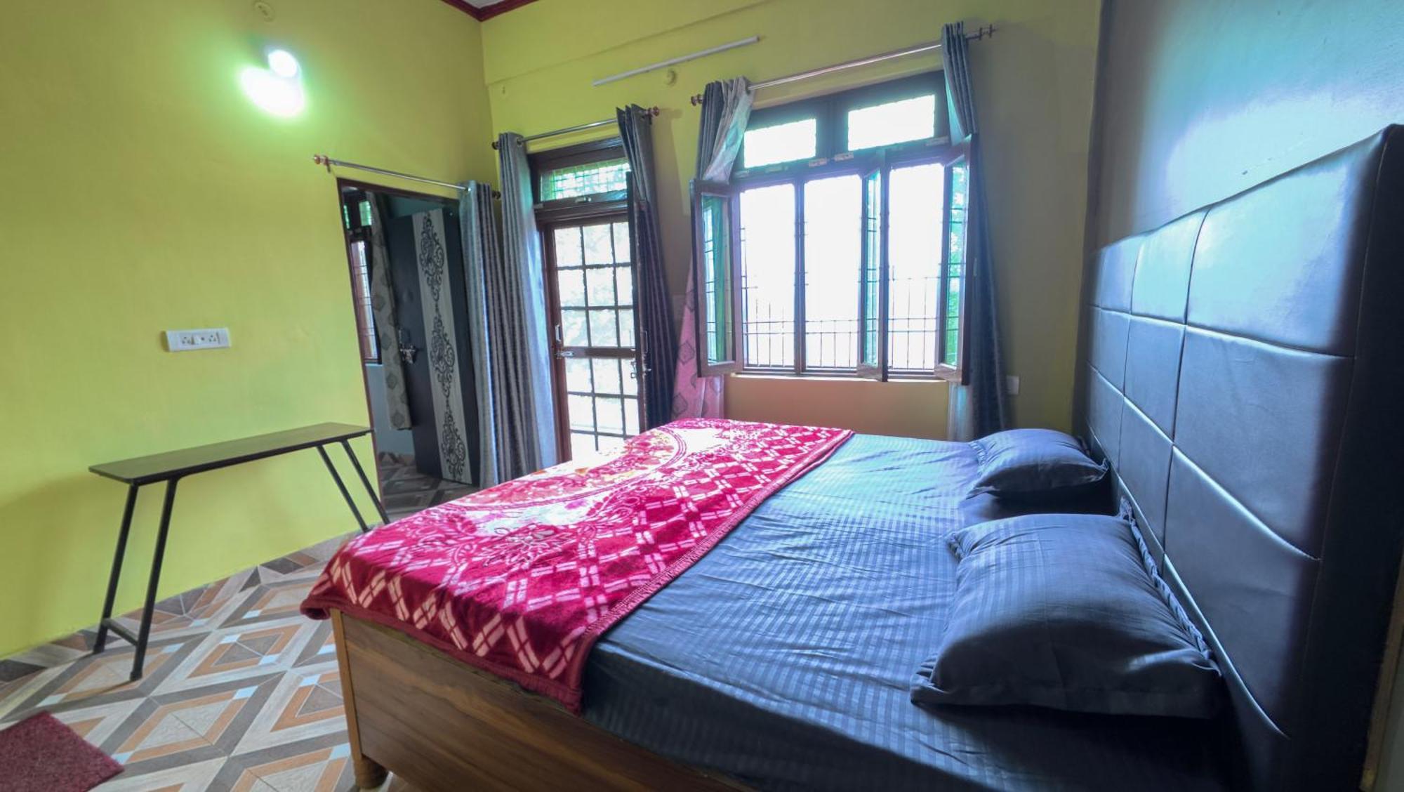 Mahi Restaurant & Guest House Almora Buitenkant foto